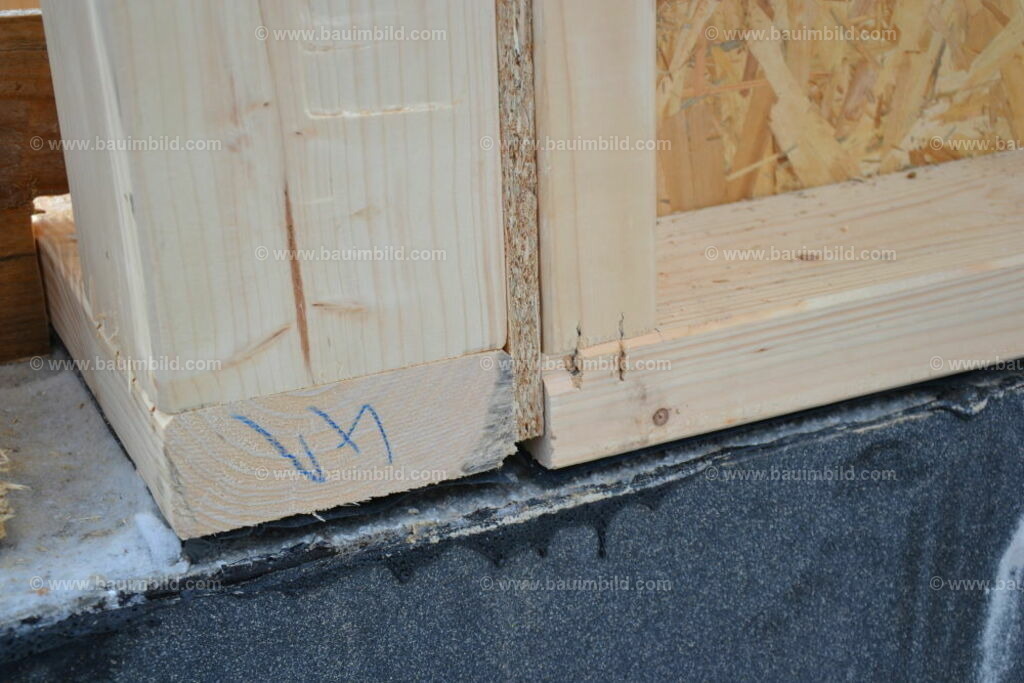 bib-lg09-holzbau-0113 | Nach LV-Leistungsgruppen sortierte Detailfotos über den Bau eines Hauses. Alle Hausbau-Bilder direkt vom Urheber und Autor der Website Haus-Selber-Bauen.com