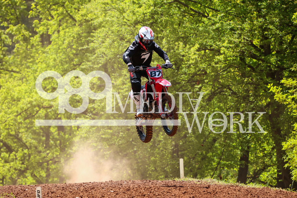 5E6A2135 | 989 MEDIAWORK