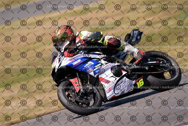 26bt04-2085 | markuskiefer.com - Realisiert mit Pictrs.com