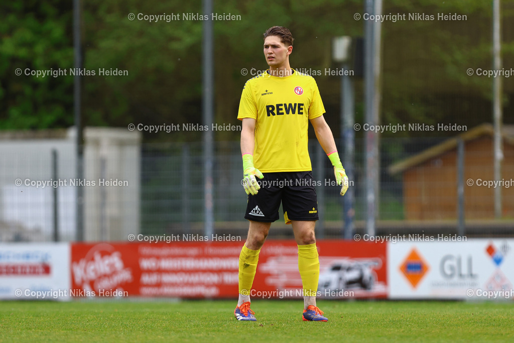NH_FCEintrachtNorderstedt_BWLohne_RegionalligaNord_03052026 | #1 Niklas Petzsch (FC Eintracht Norderstedt)Fußball I Herren I Regionalliga Nord I Saison 2025-2026 I 32. Spieltag I FC Eintracht Norderstedt - Blau-Weiß Lohne I 03.05.2026 I Edmund-Plambeck-Stadion