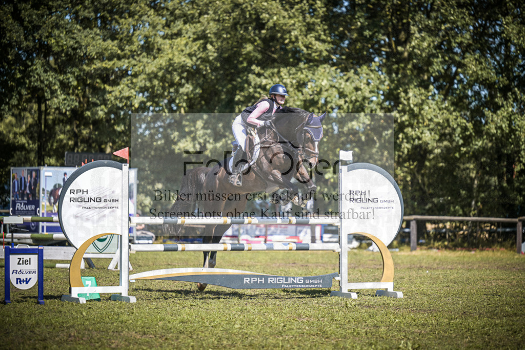 DOS_0533 | Entdecke hochwertige Reitturnierfotos von Foto Oger. Professionell, emotional und authentisch – jetzt Lieblingsmomente im Shop bestellen.Deutschlandweite Turnierfotografie. - Realisiert mit Pictrs.com