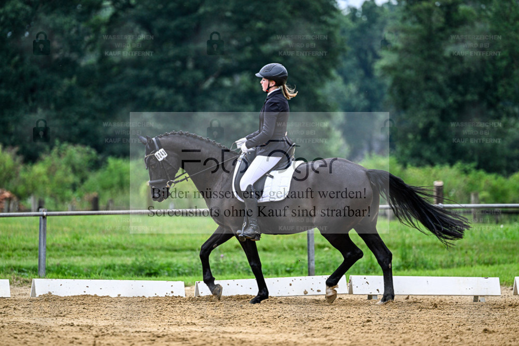 Reitturnier Hasbergen | Entdecke hochwertige Reitturnierfotos von Foto Oger. Professionell, emotional und authentisch – jetzt Lieblingsmomente im Shop bestellen. - Realisiert mit Pictrs.com