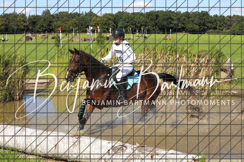 AZ2A0490 | Benjamin Bartmann Photomoments