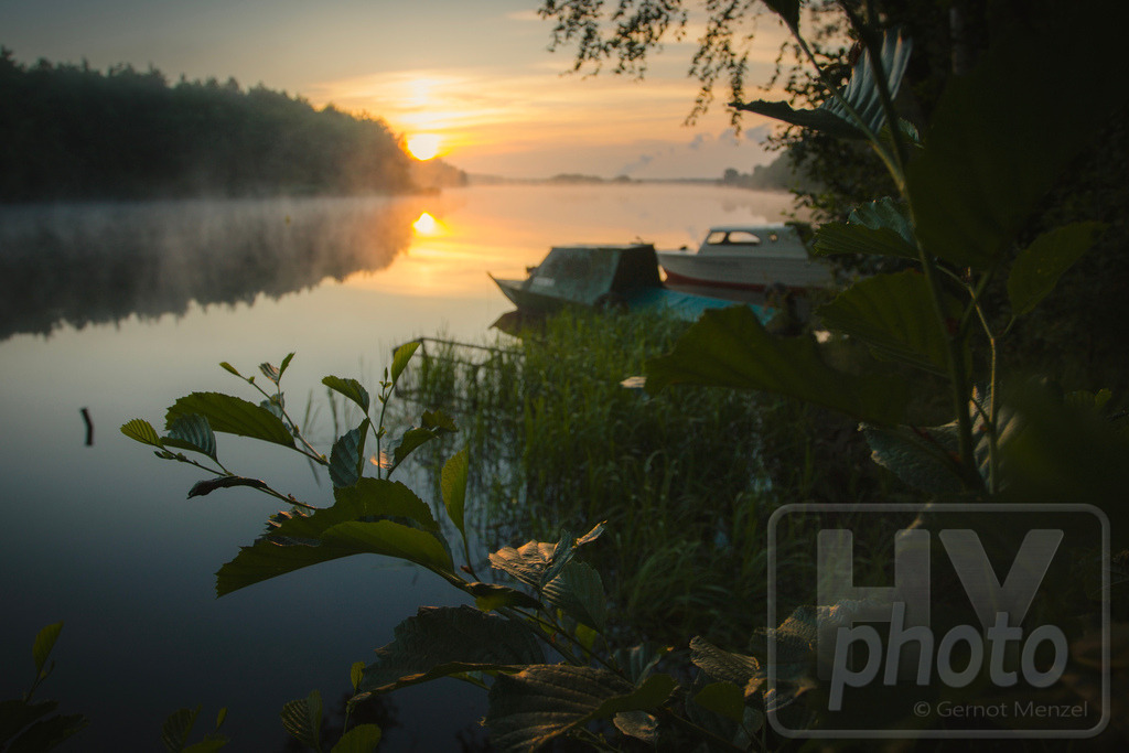 Sonnenaufgang am Knappensee | Knappensee bei Hoyerswerda, Lausitzer Seenland, Sachsen, Deutschland - Realisiert mit Pictrs.com