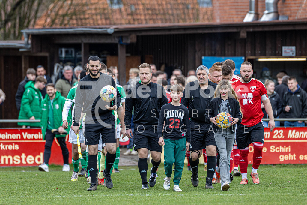 SR - Lüneburg_ Jonas (Mitte_ Bienenbüttel) - Römstedt II vs Union Bevensen 280326 dlP | immodelaporte-sportfotos - Realisiert mit Pictrs.com