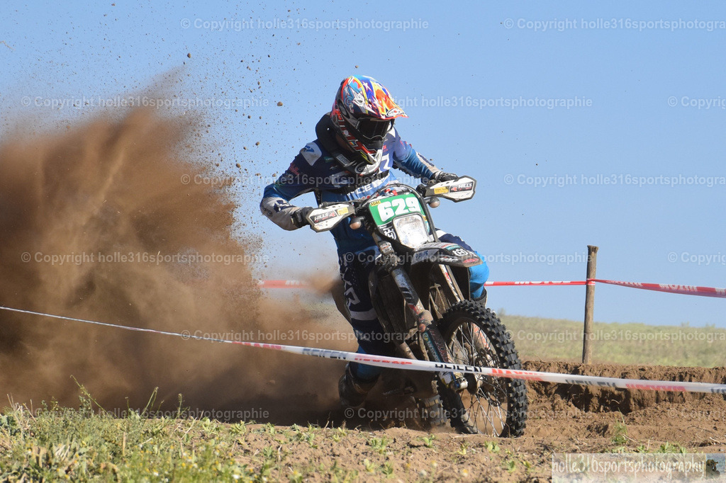 DSC_0459 | Sportfotografie , Motorsport, Motoross, Reitsport, Mointainbike, Enduro,
Landschaft , Outdoor, Eventfotografie, Landschaft, Bilder online bestellen - Realisiert mit Pictrs.com