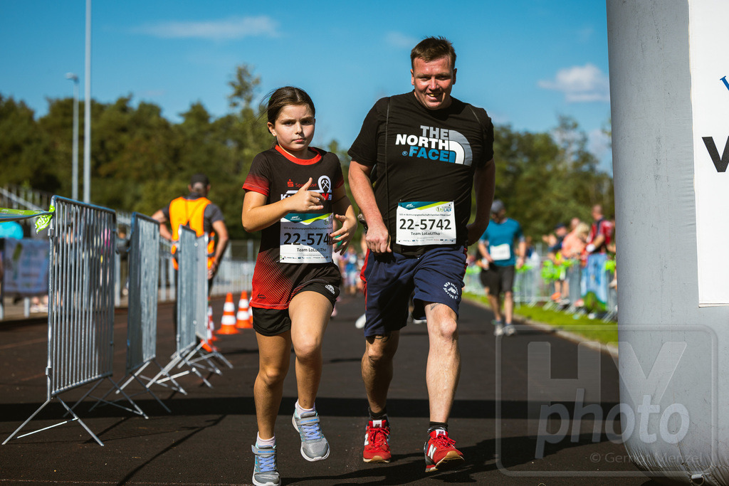 16. Hoywoj-CityLauf im Sportforum Hoyerswerda - 16.09.2023 | 555m Wohnungsgesellschaft-Familien-Flitzer-Lauf - Realisiert mit Pictrs.com