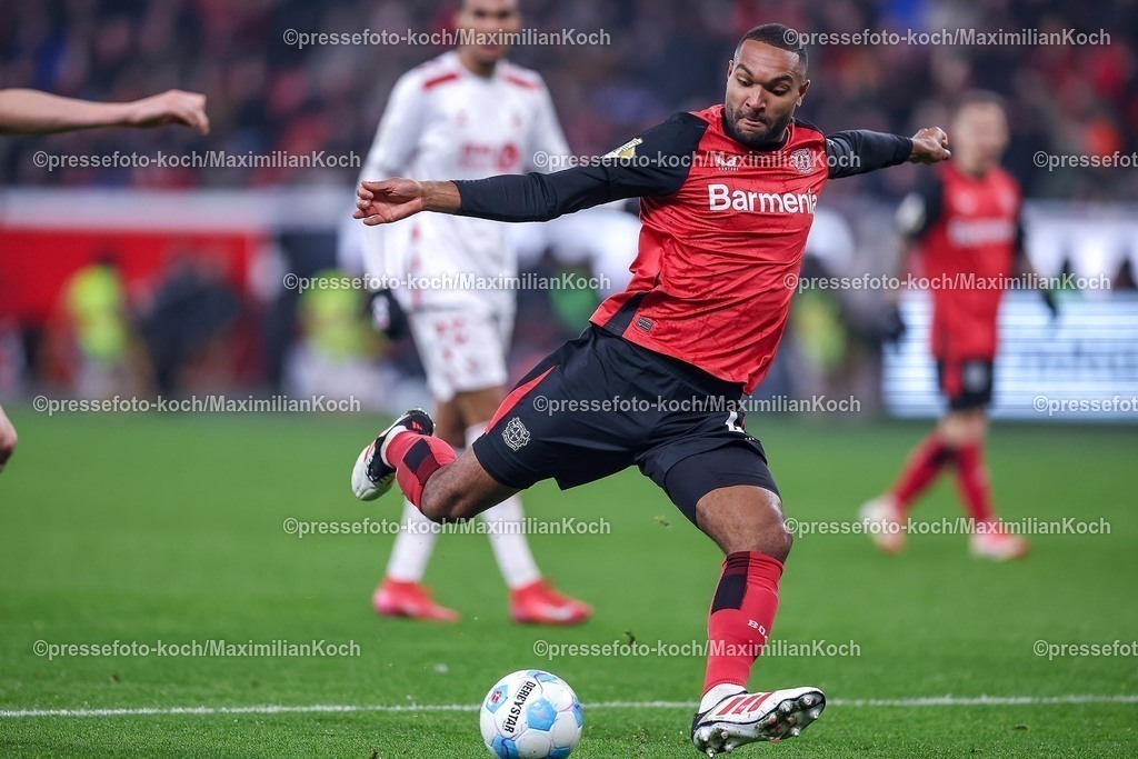 DFB05022501073 | 05.02.2025, Fußball, DFB-Pokal Viertelfinale, Bayer 04 Leverkusen - 1.FC Köln, BayArena, Saison 2024 2025: Jonathan Tah (Bayer04 Leverkusen #4)DFB regulations prohibit any use of photographs as image sequences and or quasi-video.