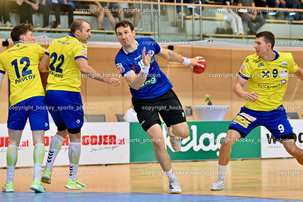 SC Ferlach vs. UHC Hollabrunn | #12 PAVLOV Hari UHC Hollabrunn, #22 SAFRANKO Rudolf UHC Hollabrunn, #10 Perkusic Toni SC Ferlach, #9 SIMIC Ante UHC Hollabrunn, SC Ferlach vs. UHC Hollabrunn, SC Ferlach vs. UHC Hollabrunn am 20.09.2025 in Ferlach (Ballspielhalle Ferlach), Austria, (Photo by Bernd Stefan)