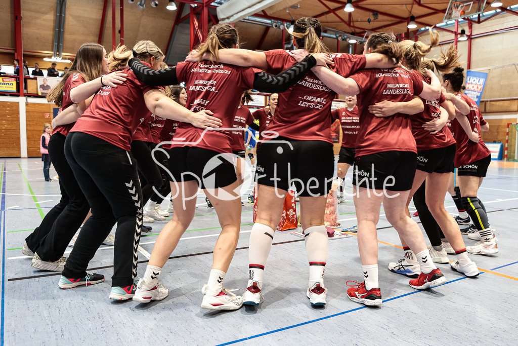 Kissinger SC - TSV Aichach | Professionelle Sportfotos aus den Bereichen Fußball, Eishockey, Handball und vieles mehr. Ob Sieg oder Niederlage