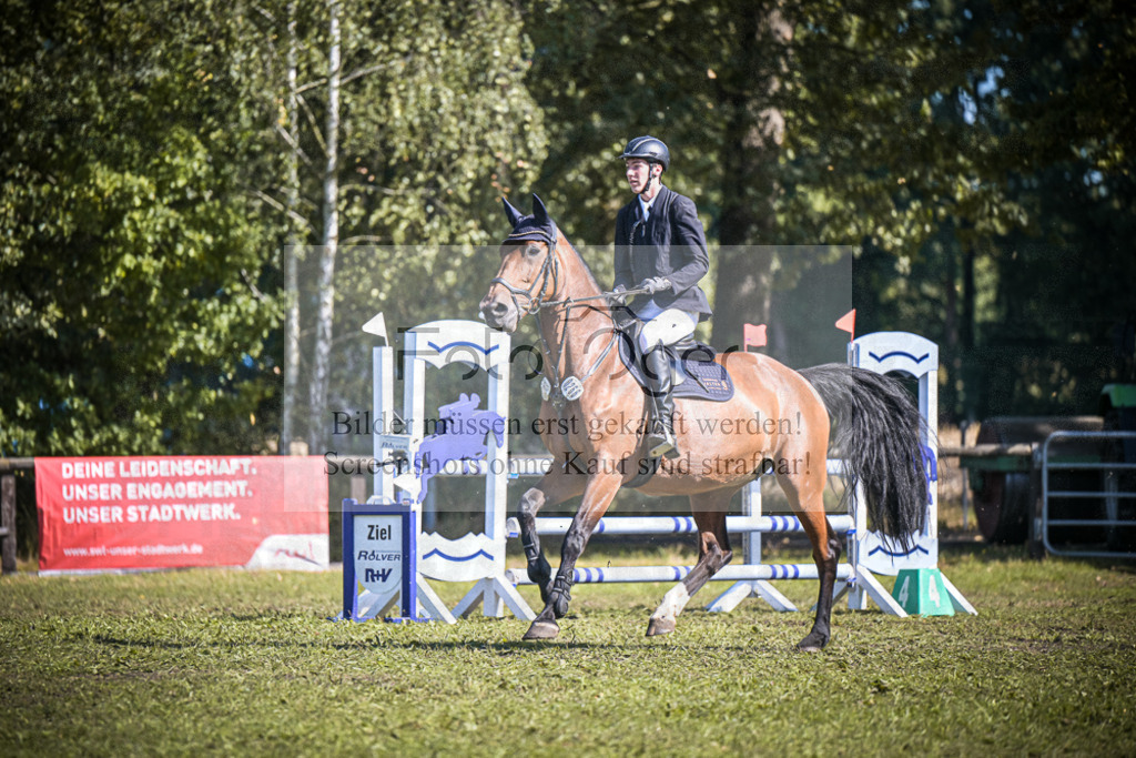 DOS_0875 | Entdecke hochwertige Reitturnierfotos von Foto Oger. Professionell, emotional und authentisch – jetzt Lieblingsmomente im Shop bestellen.Deutschlandweite Turnierfotografie. - Realisiert mit Pictrs.com