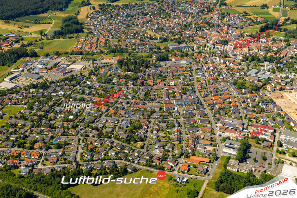 Das Luftbild der Stadt Neunkirchen am Brand wurde 2022 vom Flugzeug heraus erstellt (keine Drohnen-Aufnahmen) Aufnahmehöhe ca.450 Meter- hohe Bildauflösung und Druck-Qualität. Garantiert!