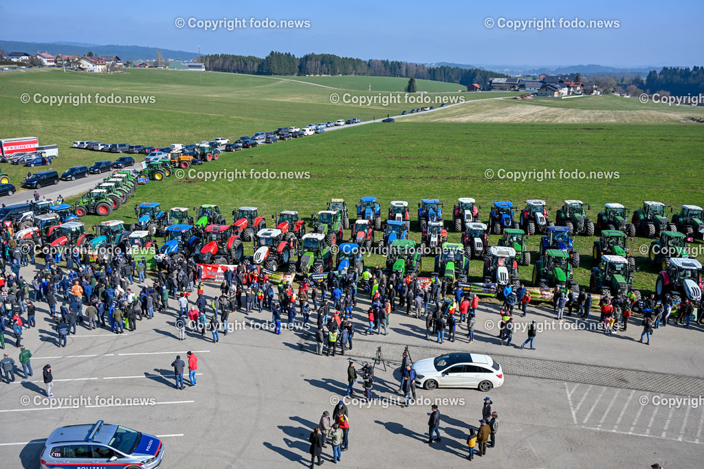 Bauernprotest_ Poendorf_ Lasco_ 08.03.2024-27 | 08.03.2024, Poendorf, AUT, Bauernprotest, im Bild Bauernprotest, Bauern, Landwirte, Traktoren, Fa. Lasco, Demo, Kundgebung