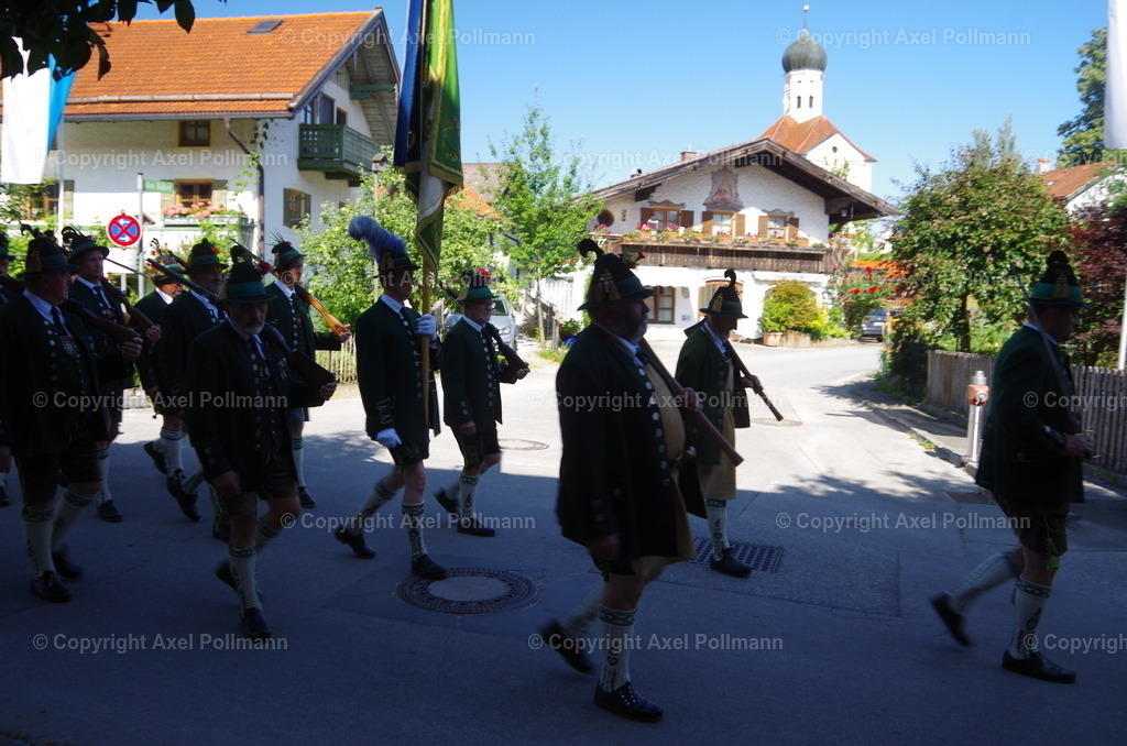 IMGP5254 | fotografiert von Axel PollmannLeonhardi Wallfahrt Benediktbeuern und Murnau, Fronleichnam, Fasching, Landschaft im Loisachtal und Benediktbeuern  - Realisiert mit Pictrs.com
