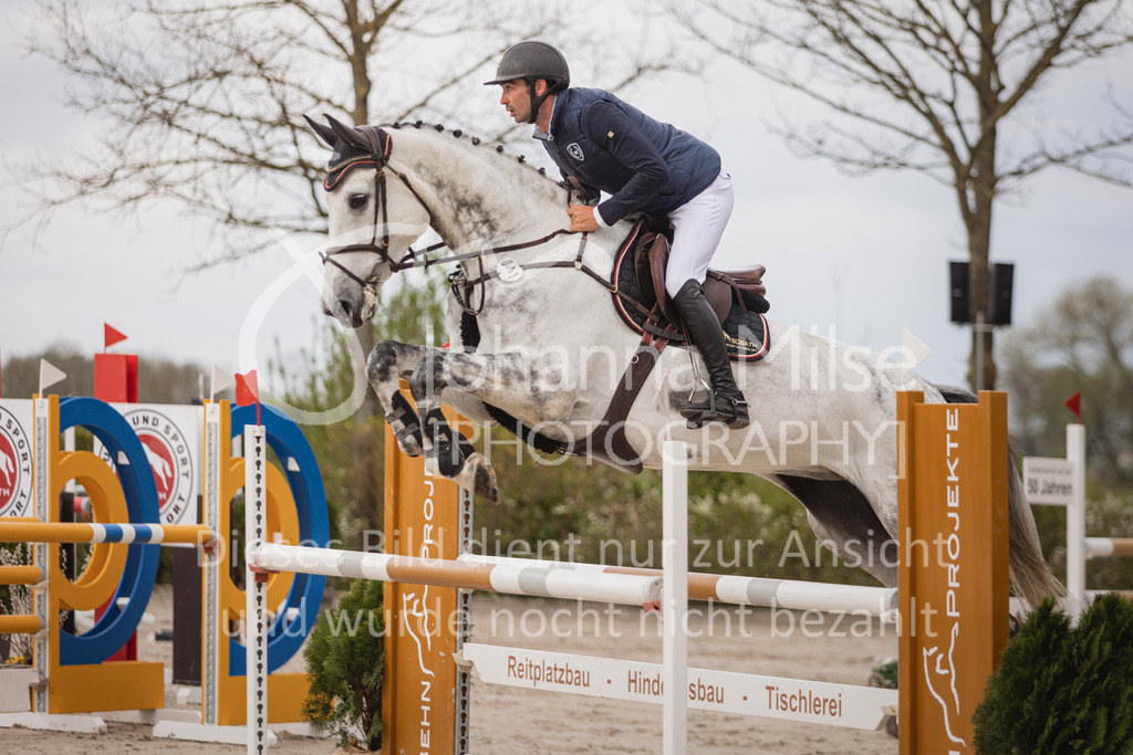 230426_HofSosath_2Ph-L-Spr-837 | Deine schönsten Turniermomente als professionelle Fotos! Entdecke hochwertige Pferdesport-Fotografie im Online-Shop. Jetzt Fotos finden & bestellen!