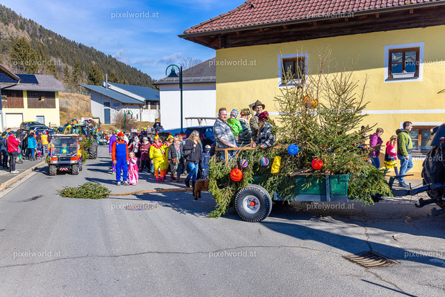 Bärentreiben in Steuerberg | Bildershop von pixelworld.at - Realisiert mit Pictrs.com
