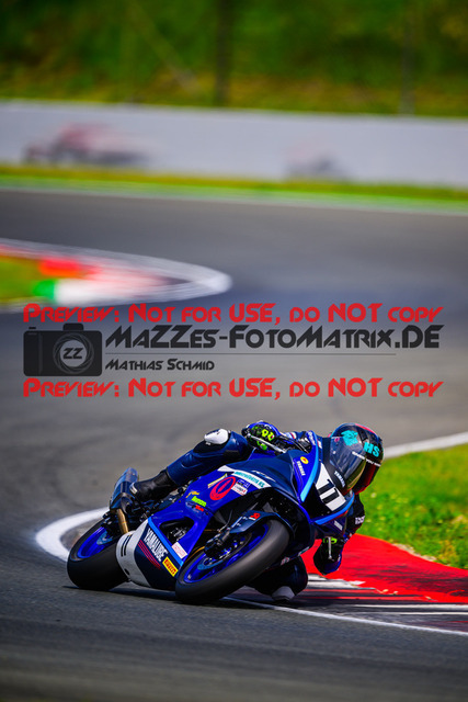 MaZZes_FotoMatrix_240531_6007705_9972 | R7