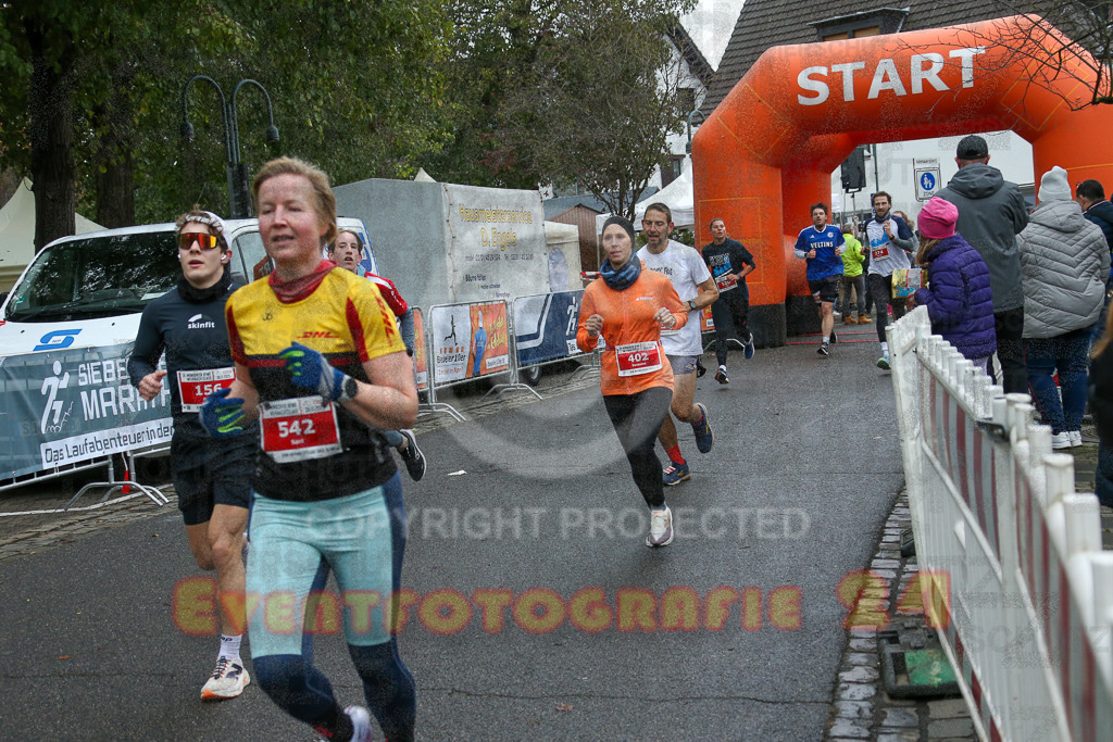 251130_1141_EX1_8271 | Sportfotografie im Rhein-Sieg Kreis, Köln, Bonn, NRW, Rheinland Pfalz, Hessen, etc. Unser Tätigkeitsfeld umfasst den Laufsport vom Volkslauf über den Marathon, Duathlon, Triathon bis zum Ultralauf wie Kölnpfad Ultra oder Schindertrail.