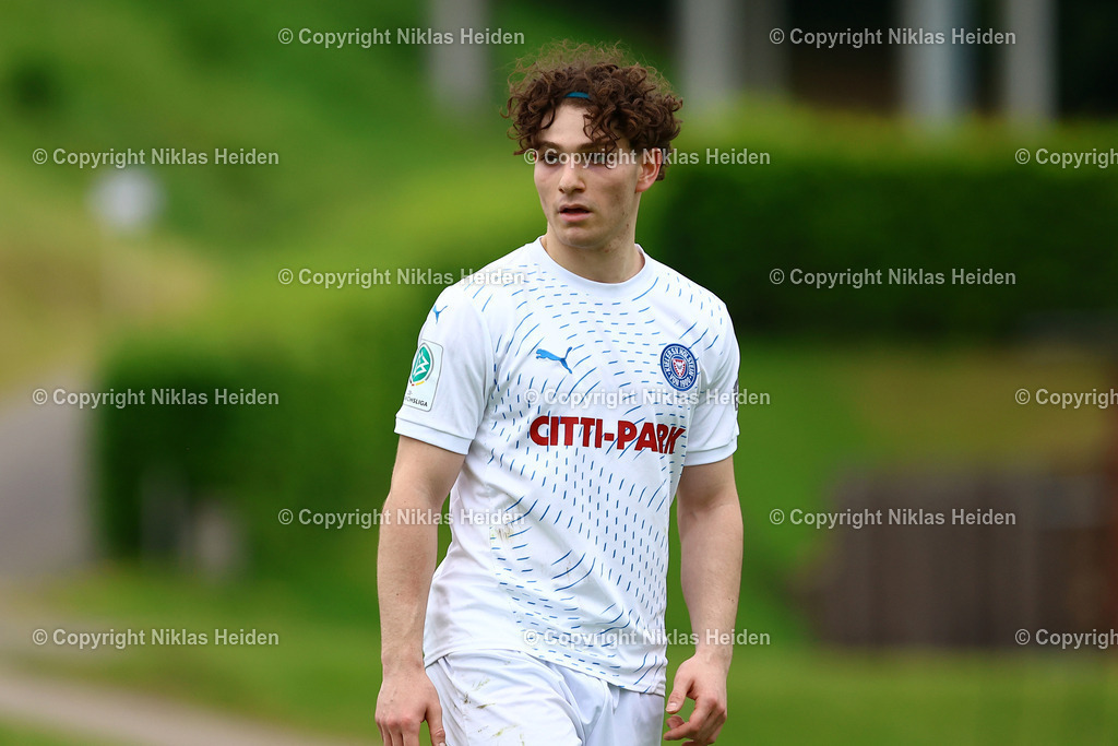 NH_JFVLübeckU19_HolsteinKielU19_SHFVLandespokal_29052025 | #3 Mätthi Michael Meyer (Holstein Kiel U19)Fußball I Junioren I SHFV-Landespokal (A-Junioren) I Saison 2024-2025 I Finale I JFV Lübeck U19 - Holstein Kiel U19 I 29.05.2025 I Uwe-Seeler-Fußball-Park