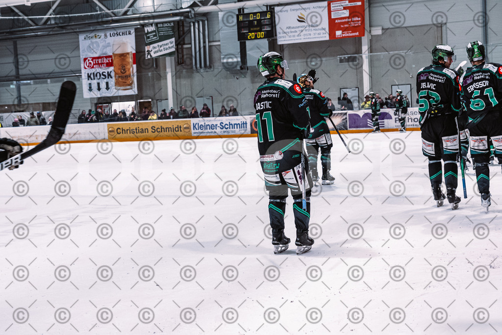 Alligators_vs_Memmingen_05_12_2025-216 | Höchstadt Alligators Fotogalerie: Eishockey-Action aus Franken. Professionelle Spielfotos, Portraits & Stadionbilder zum Download. Jetzt entdecken! - Realisiert mit Pictrs.com