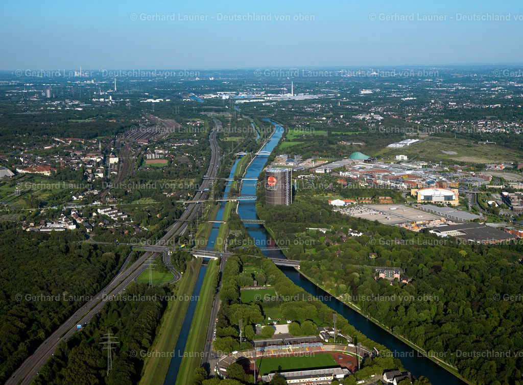 2996183 | Rhein-Herne Kanal und Gasometer, Oberhausen