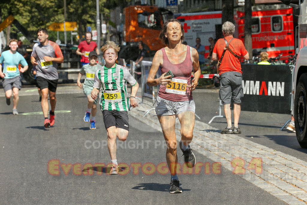 250621_1042_EX1_2183 | Sportfotografie im Rhein-Sieg Kreis, Köln, Bonn, NRW, Rheinland Pfalz, Hessen, etc. Unser Tätigkeitsfeld umfasst den Laufsport vom Volkslauf über den Marathon, Duathlon, Triathon bis zum Ultralauf wie Kölnpfad Ultra oder Schindertrail.