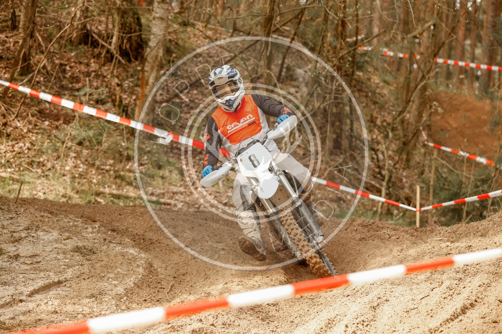 4TaktLauf1-130 | koppe-media - Realisiert mit Pictrs.com