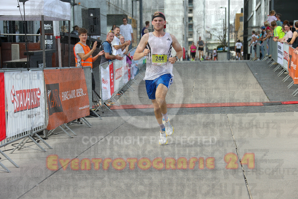 250920_1508_EX1_8421 | Sportfotografie im Rhein-Sieg Kreis, Köln, Bonn, NRW, Rheinland Pfalz, Hessen, etc. Unser Tätigkeitsfeld umfasst den Laufsport vom Volkslauf über den Marathon, Duathlon, Triathon bis zum Ultralauf wie Kölnpfad Ultra oder Schindertrail.