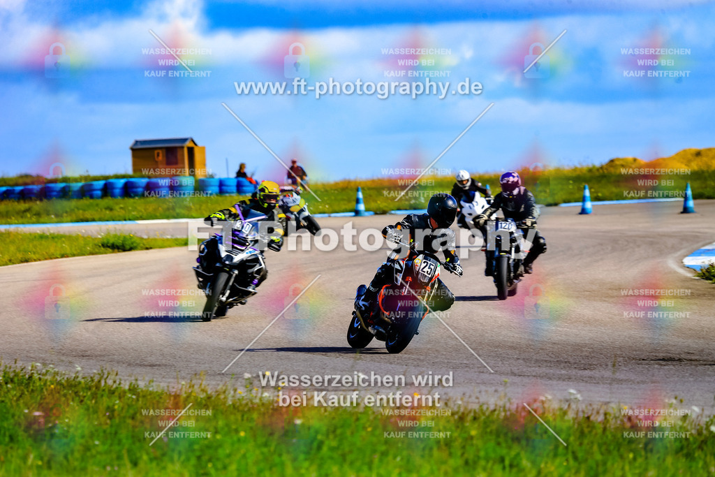 025-5090 | Hier findet Ihr Bilder von Touristenfahrten auf der Nürburgring Nordschleife oder von anderen Veranstaltungen die ich besucht habe. Viel Spass beim Durch Schauen 