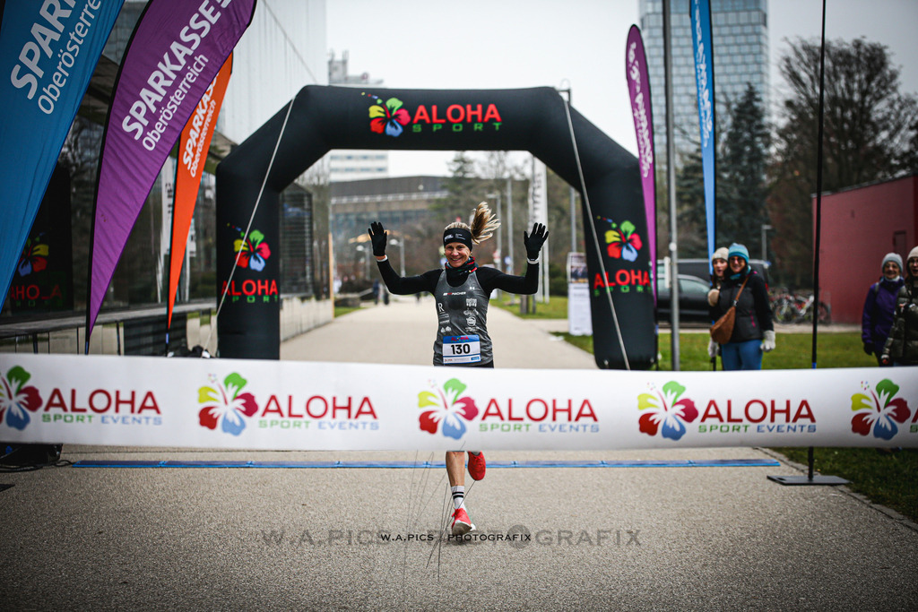 ..... | Linz, AUSTRIA,14. Dezember 25, ALOHA WINTERLAUF DEZEMBER 25 , Image shows: Photo: WAPICS / Andreas Willdoner