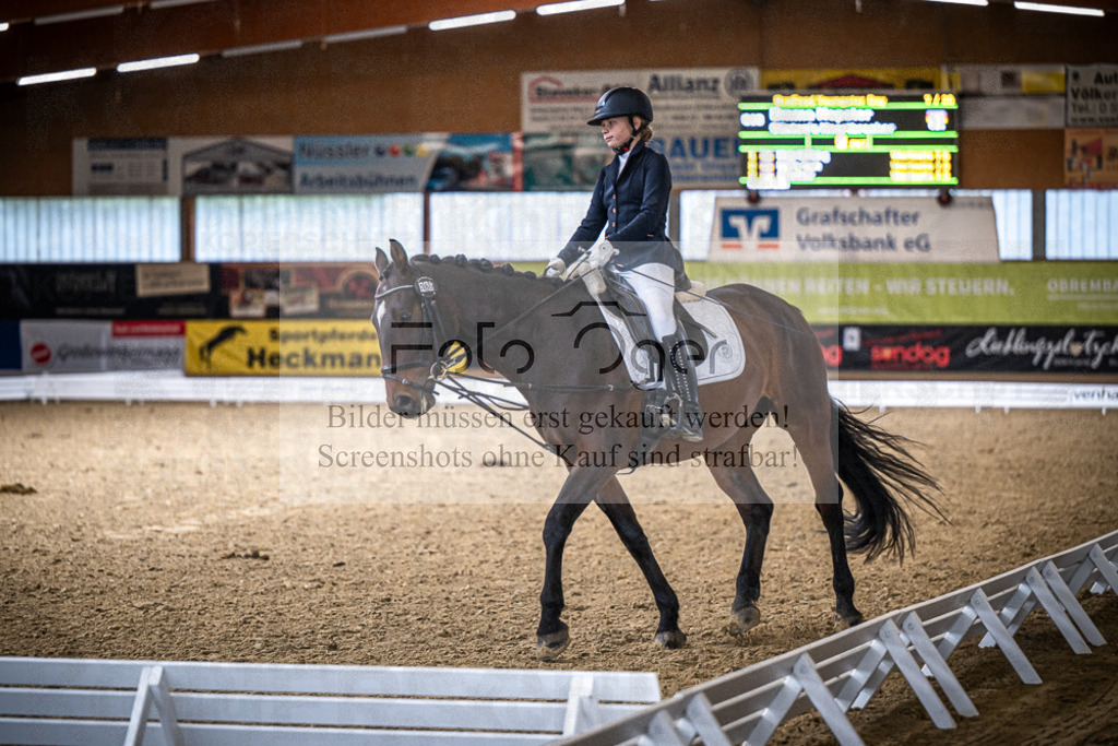 DOS_0913 | Entdecke hochwertige Reitturnierfotos von Foto Oger. Professionell, emotional und authentisch – jetzt Lieblingsmomente im Shop bestellen. - Realisiert mit Pictrs.com