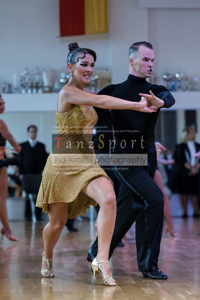 20240615_DM-HGR-Kombi_01035 | Tanzsportbilder, Standardtanz, Lateintanz, WDSF, DTV, LTVB, dancecomp, goc, hessen tanzt, blaues band der spree, walzer, tango, wiener walzer, slowfox, quickstepp, samba, rumba, cha-cha-cha, paso doble. jive, hd-kroft photography, turniertanzsport