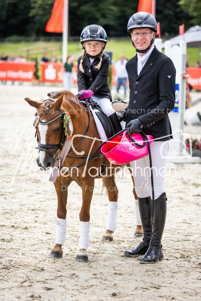BHO-Führzügel2-024 | MomenTaufnahmen Pferdesportfotos