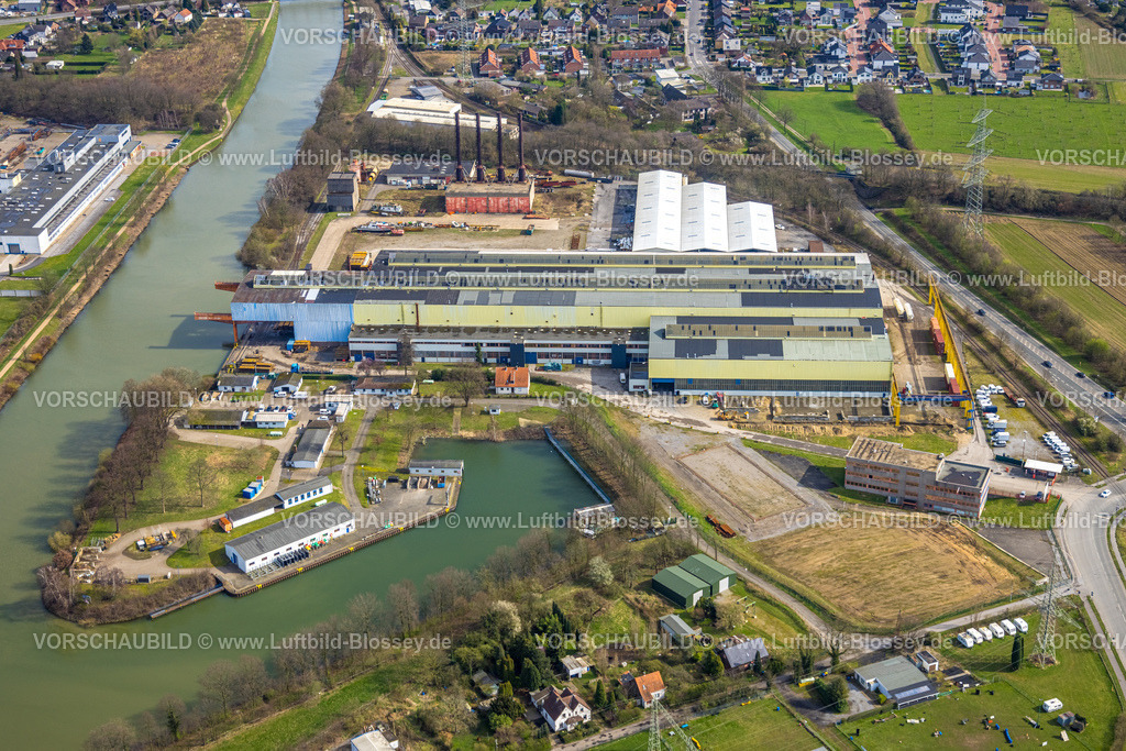 Voerde240309479 | Luftbild, Wesel Datteln-Kanal und rote Spellener Brücke, Alte Bühlstraße, Wasserstraßen- und Schifffahrtsamt Westdeutsche Kanäle Außenbezirk Friedrichsfeld, Emmelsum, Voerde, Nordrhein-Westfalen, Deutschland