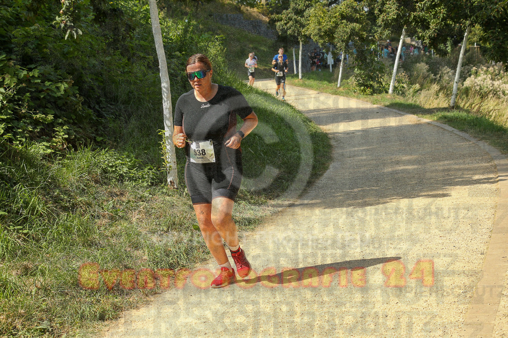 250824_1445_EX1_7398 | Sportfotografie im Rhein-Sieg Kreis, Köln, Bonn, NRW, Rheinland Pfalz, Hessen, etc. Unser Tätigkeitsfeld umfasst den Laufsport vom Volkslauf über den Marathon, Duathlon, Triathon bis zum Ultralauf wie Kölnpfad Ultra oder Schindertrail.