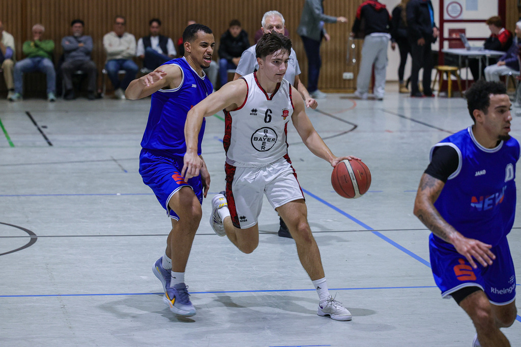 Regio BAYER GIANTS vs NEW Elephants Grevenbroich-36 | Fotos von Basketballspielen aus dem Raum NRW fotografiert von Gero Mueller-Laschet und Daniel Schaefer - Realisiert mit Pictrs.com