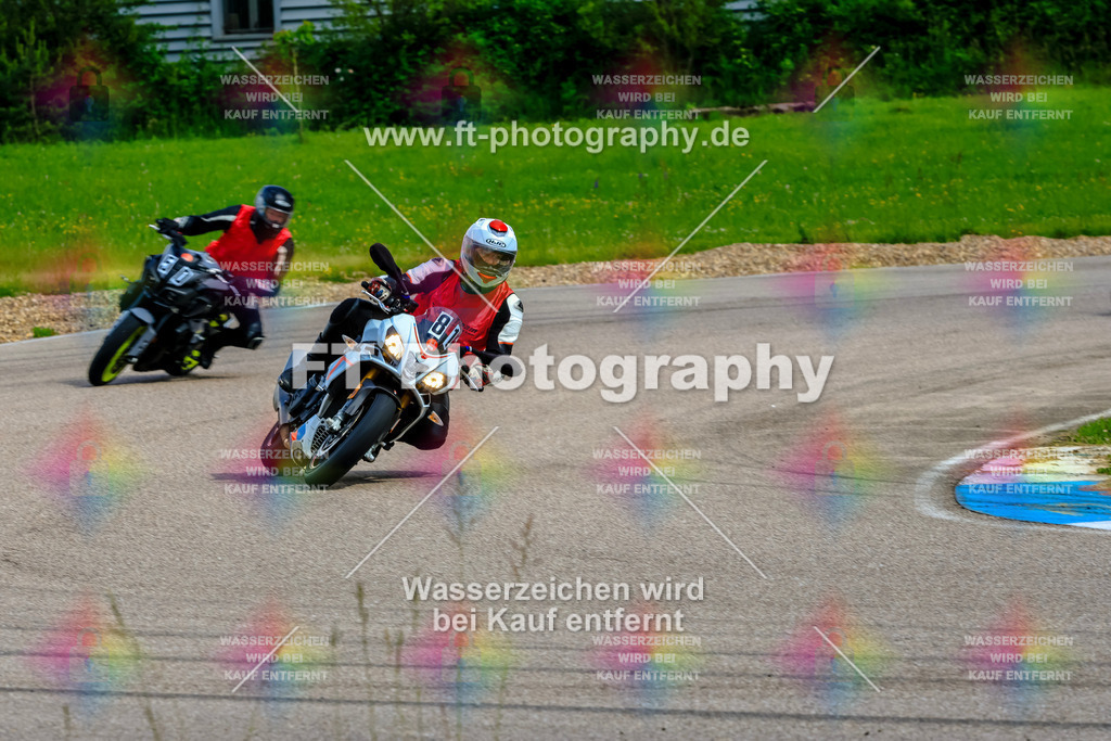 MotoTeam-9156 | Hier findet Ihr Bilder von Touristenfahrten auf der Nürburgring Nordschleife oder von anderen Veranstaltungen die ich besucht habe. Viel Spass beim Durch Schauen 