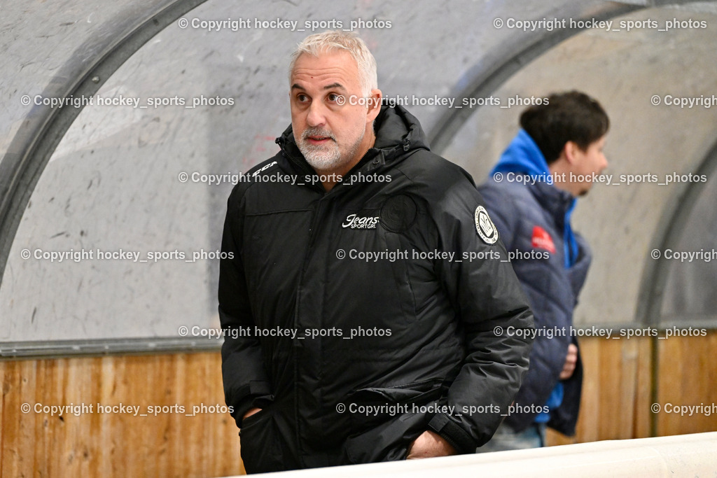 MET PHOTOVOLTAIK HORNETS SPITTAL vs. 1. EHC ALTHOFEN | Headcoach EHC Althofen Ressmann Gerald, MET PHOTOVOLTAIK HORNETS SPITTAL vs. 1. EHC ALTHOFEN, MET PHOTOVOLTAIK HORNETS SPITTAL vs. 1. EHC ALTHOFEN am 10.01.2026 in Spittal an der Drau (Eissportzentrum Spittal), Austria, (Photo by Bernd Stefan)