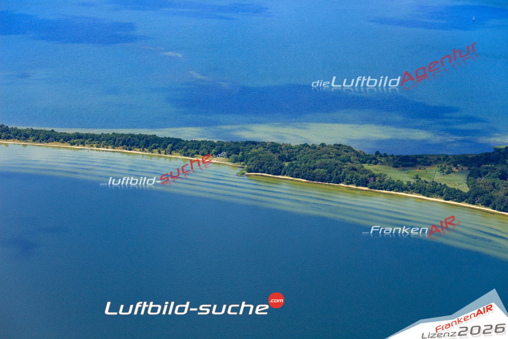 Die Luftaufnahme Vilm - Putbus wurde vom UL-Flugzeug (keine Drohne) aus fotografiert.Hohe Druck- Auflösung-die Geschenkidee!