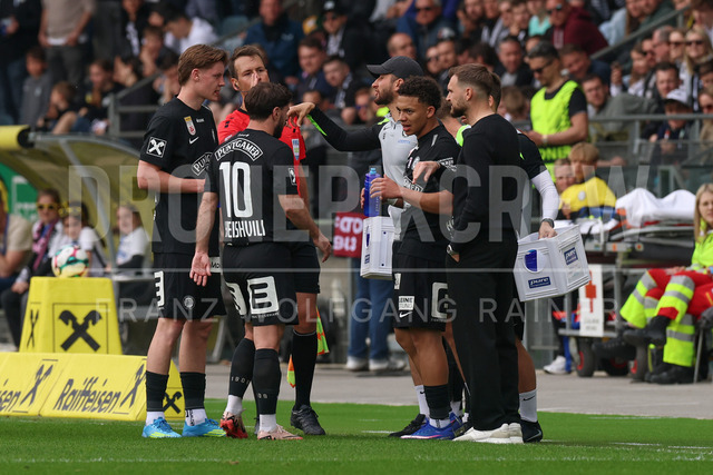 SK Puntigamer Sturm Graz vs TSV Egger Glas Hartberg – Championship Group    | Graz, Austria, 12.Apr.26 - SOCCER - ADMIRAL Bundesliga, SK Puntigamer Sturm Graz vs TSV Egger Glas Hartberg. The image shows Sturm make a brake.    