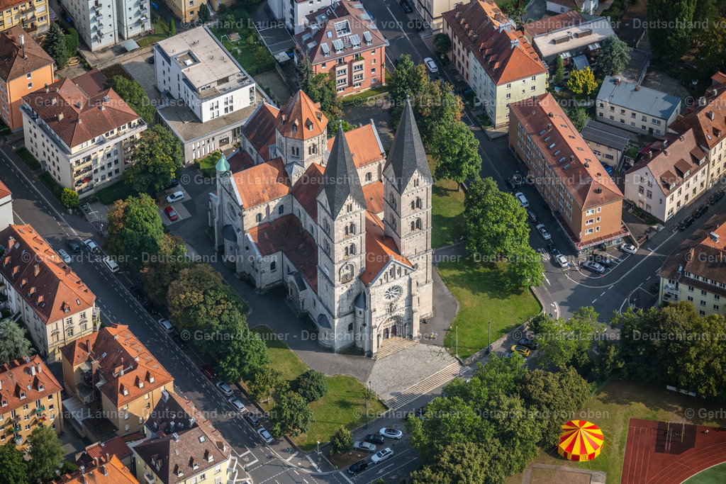 4047588 | St. Adalbero ist eine 1899 eröffnete katholische Pfarrkirche (genannt Adalberokirche oder auch Sanderauer Dom)