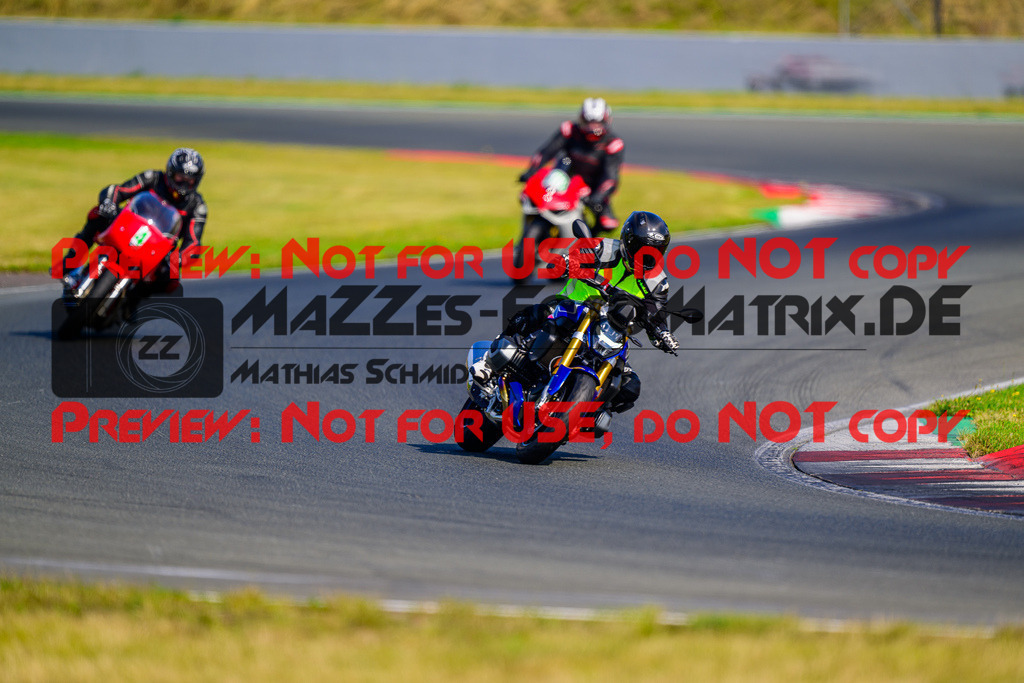 MaZZes_FotoMatrix_240725_6007705_8495 | GRUEN