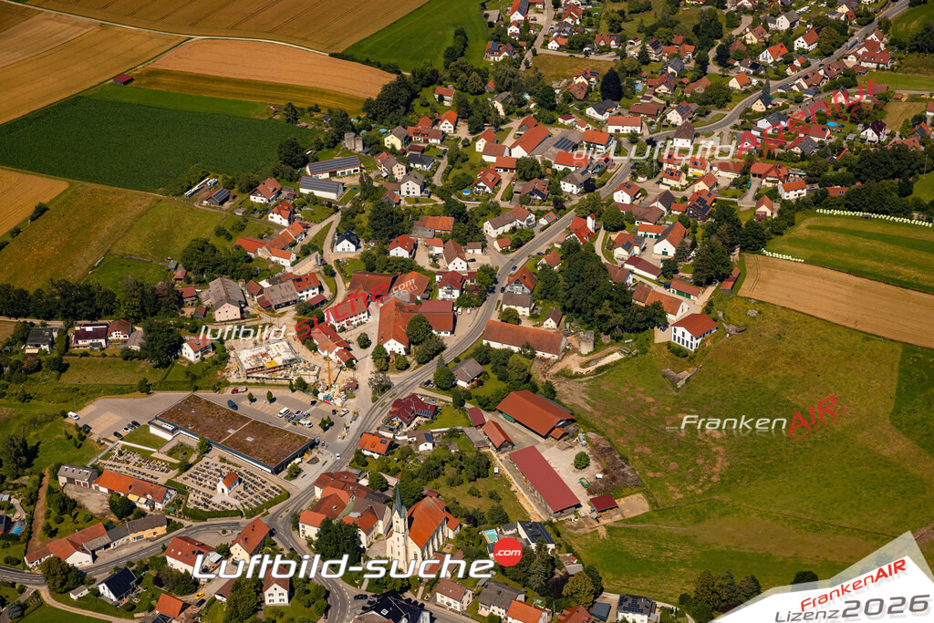 Das Luftbild zeigt :  Ried - Die Luftaufnahme wurde 2024 vom UL-Flugzeug aus erstellt ( keine Drohne ) - Hochauflösende Luftaufnahme - Für grossformatige Ausdrucke geeignet. Die Geschenkidee !Mit Lizenz und Bildrechte bestellbar
