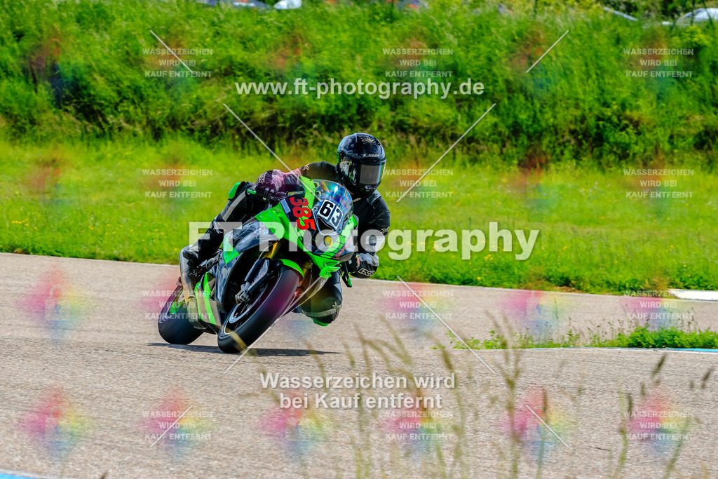 MotoTeam-0355 | Hier findet Ihr Bilder von Touristenfahrten auf der Nürburgring Nordschleife oder von anderen Veranstaltungen die ich besucht habe. Viel Spass beim Durch Schauen 