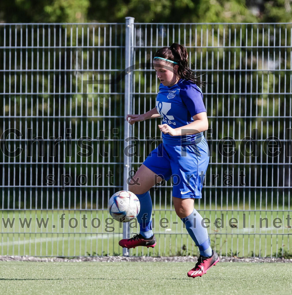 2023-10-21_051_FC_Langengeisling_gegen_TSV_Eching | Erding, Deutschland, 21.10.2023:
Fußball, Bezirksoberliga 2023 / 2024, 8. Spieltag, FC Langengeisling gegen TSV Eching, Endergebnis: 0:0

Stefanie Karamatic (FC Langengeisling, #39)

Foto: Christian Riedel / fotografie-riedel.net