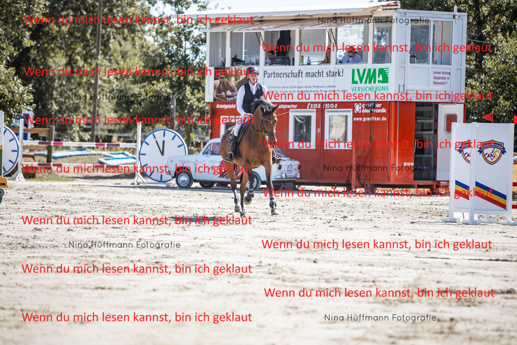 BK1A6689 | Turnierbilder Turnierfotos Nina Hüffmann Turnierfotografie Pferdefotografie Tierzeichnung Haustierzeichnung Pferdezeichnung Hundezeichnung Videograf  - Realisiert mit Pictrs.com