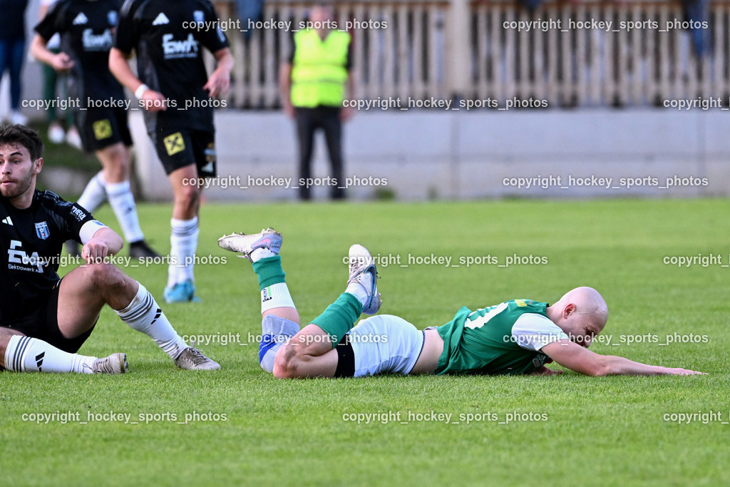 WSG Radenthein vs. URC Thal Assling | #10 Markus Florian Gruber WSG Radenthein, #5 Tobias Markus Trojer URC Thal Assling, WSG Radenthein vs. URC Thal Assling, WSG Radenthein vs. URC Thal Assling am 30.05.2025 in Radenthein (Sportplatz Radenthein), Austria, (Photo by Bernd Stefan)