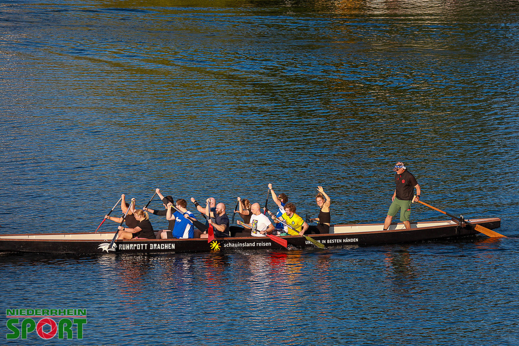 Drachenboot-Training_Wedau110625_012 | Bildergalerie von Sport-Ereignissen aber auch von weiteren spannenden Dingen - nicht nur vom Niederrhein. In Anlehnung an den bekannten Spruch von Hanns Dieter Hüsch heißt das Motto: "Niederrhein ist überall".  - Realisiert mit Pictrs.com