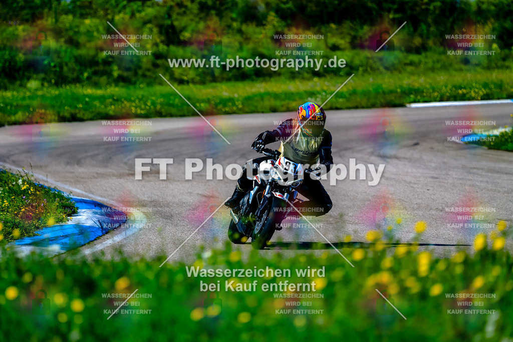 093-5483 | Hier findet Ihr Bilder von Touristenfahrten auf der Nürburgring Nordschleife oder von anderen Veranstaltungen die ich besucht habe. Viel Spass beim Durch Schauen 