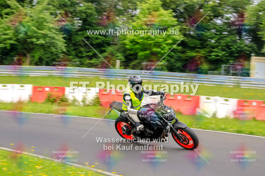 VBK-7250 | Hier findet Ihr Bilder von Touristenfahrten auf der Nürburgring Nordschleife oder von anderen Veranstaltungen die ich besucht habe. Viel Spass beim Durch Schauen 